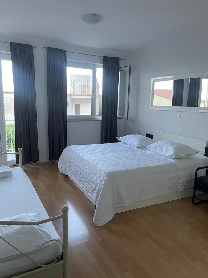 Lucy Appartement Makarska